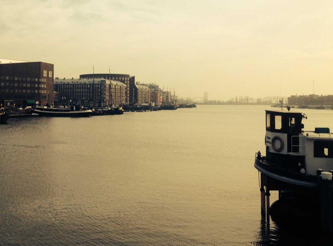 Counters and Synergies: Team Composition and Matchups